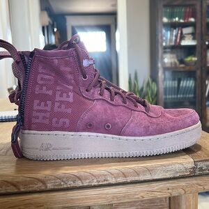 Nike Air Force 1 SF Midforce